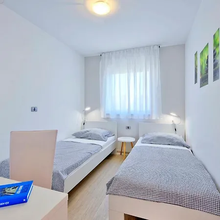 Amosa Holiday home *