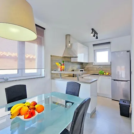 Amosa Vakantiehuis Pula
